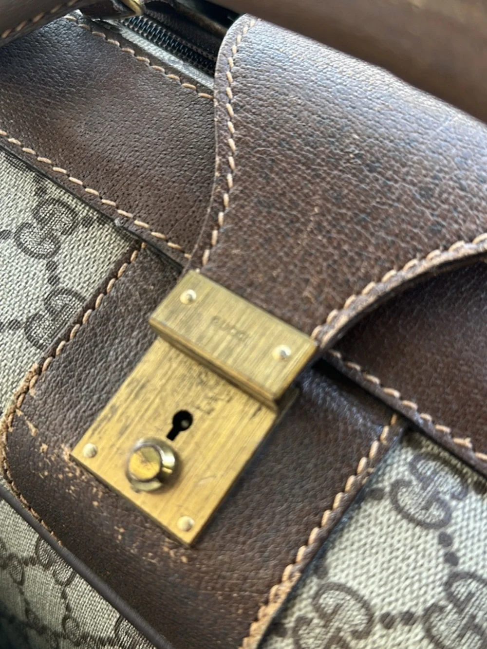 Gucci GG Canvas Suitcase – Rare Vintage Travel Icon | Made in Italy